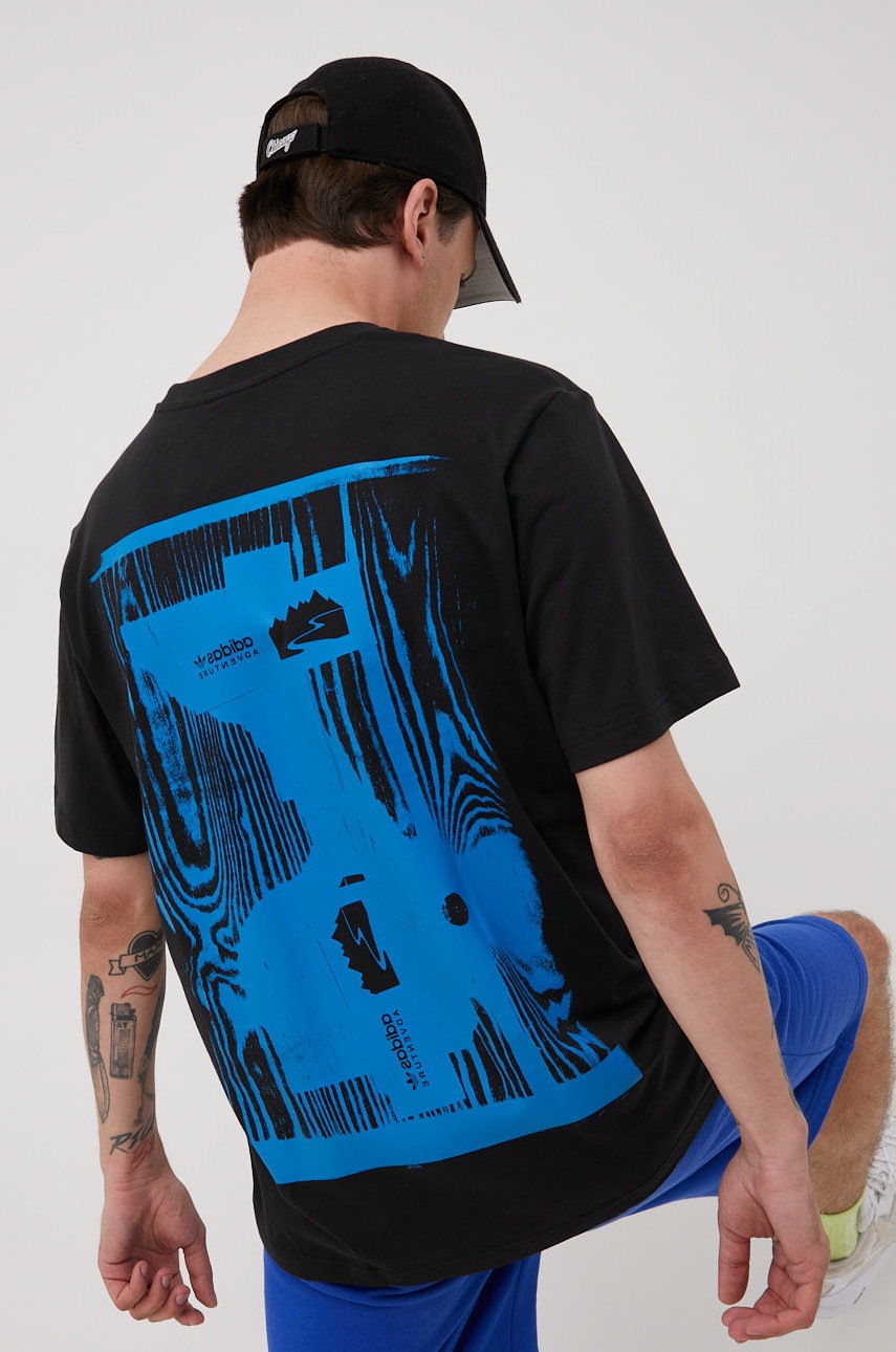 

Памучна тениска adidas Originals HF4785 в черно с изчистен дизайн, Черен
