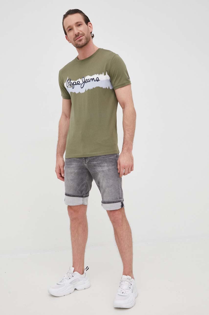 

Хлопковая футболка Pepe Jeans Akeem цвет зелёный с принтом