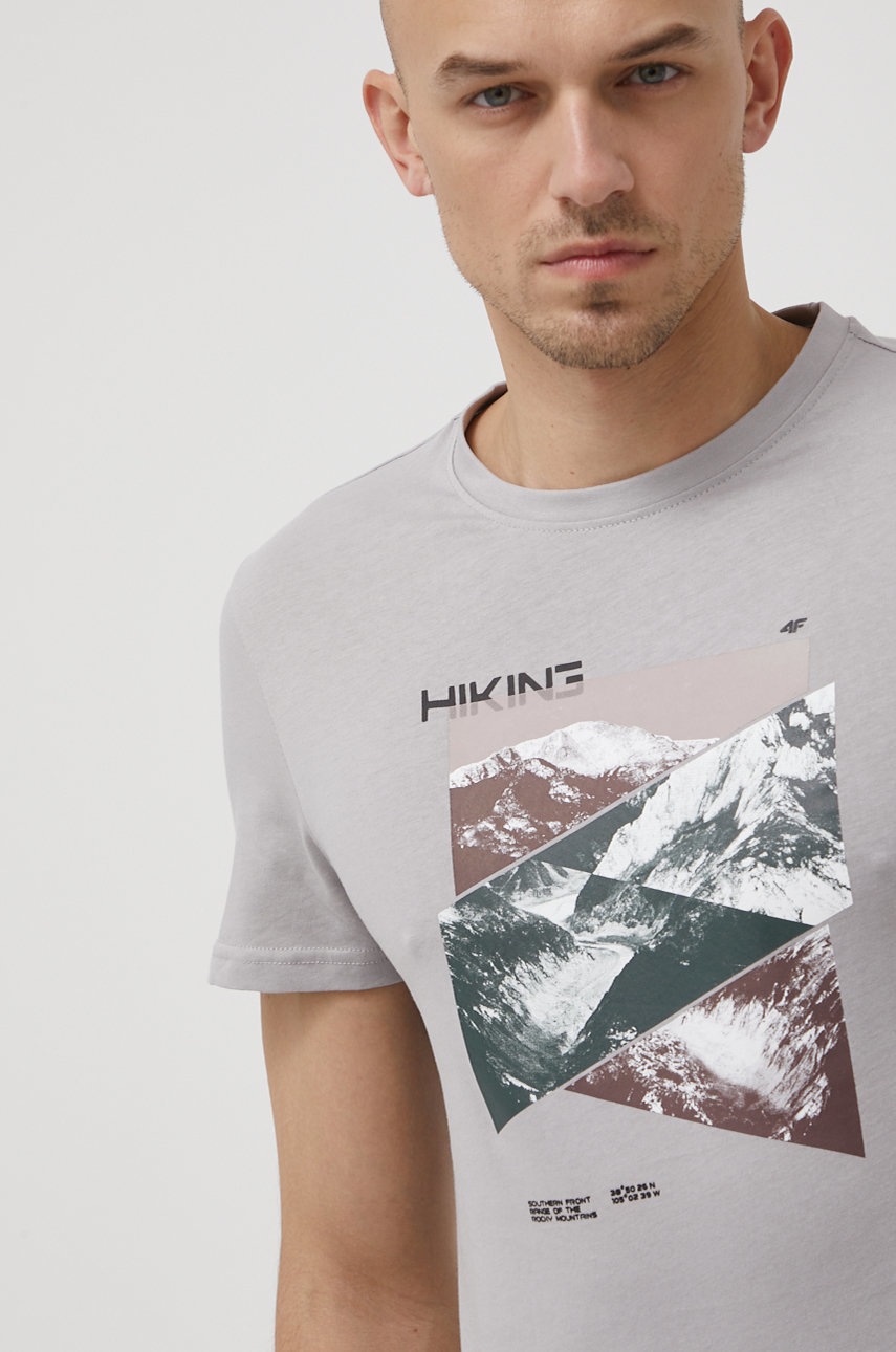 

Памучна тениска 4F в сиво с принт, Сив