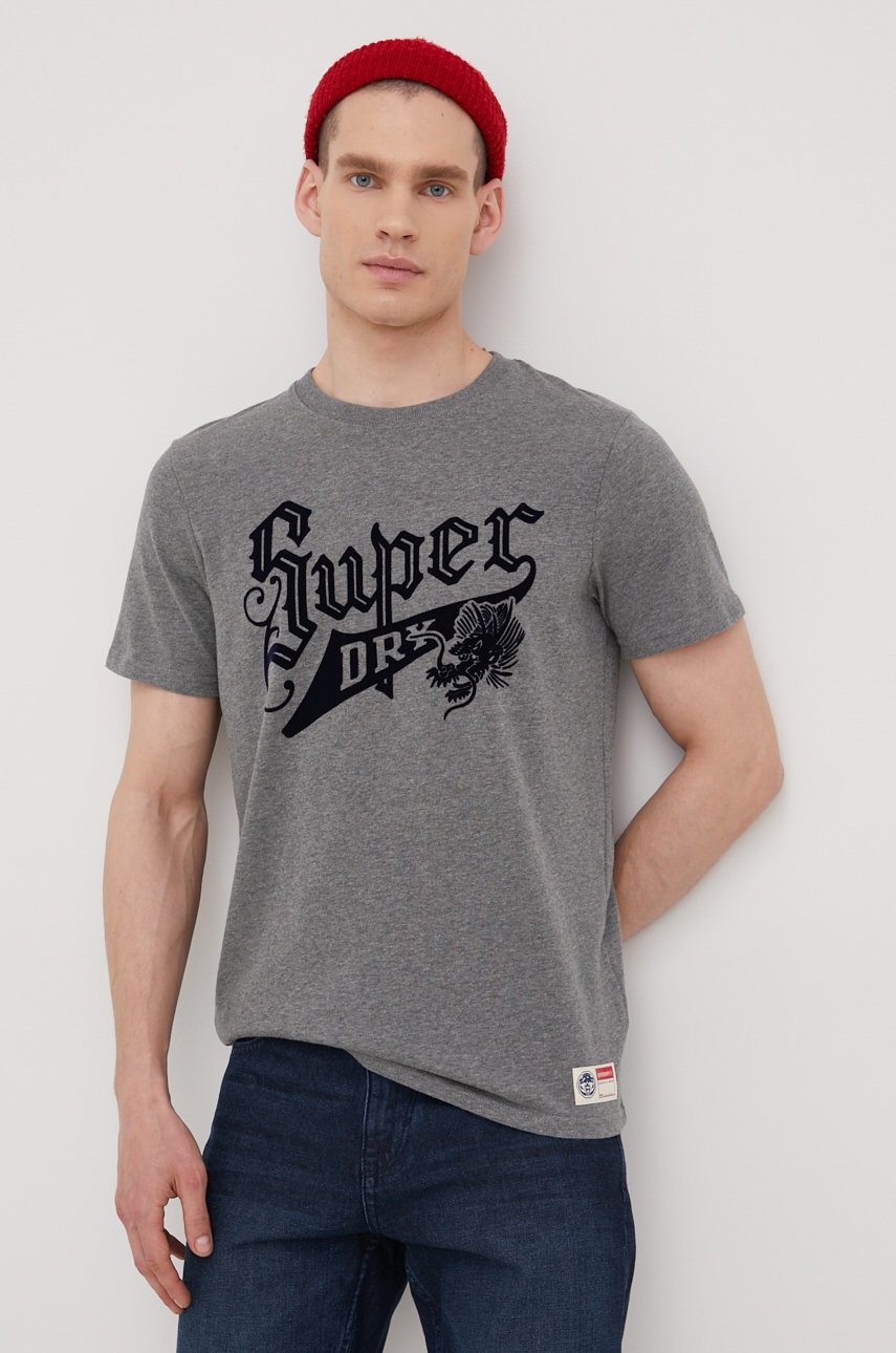 

Тениска Superdry в сиво с принт, Сив