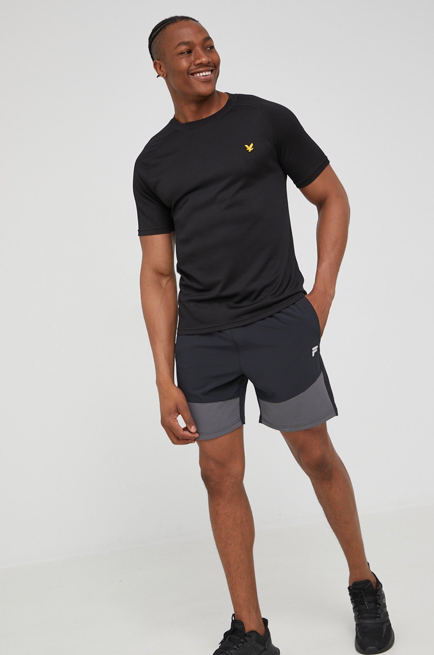 

Футболка Lyle & Scott чоловічий колір чорний однотонний