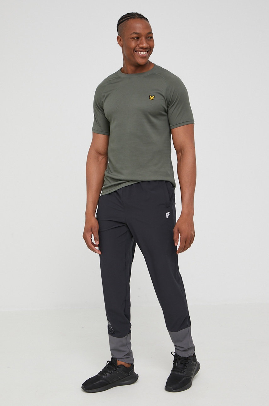 

Футболка Lyle & Scott мужской цвет зелёный однотонный