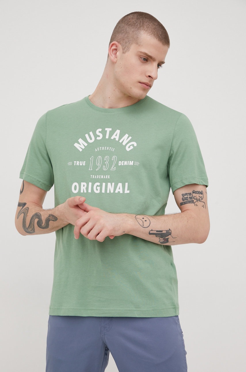 

Памучна тениска Mustang в зелено с принт, Зелен