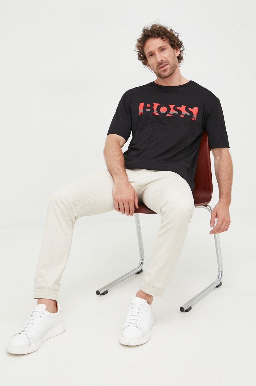 

Памучна тениска BOSS Boss Athleisure в черно с принт, Черен