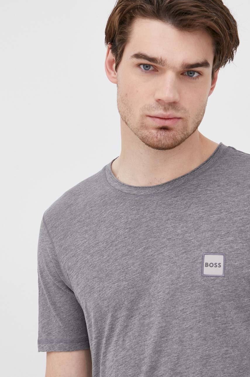 

Памучна тениска BOSS Boss Casual в сиво с апликация, Сив