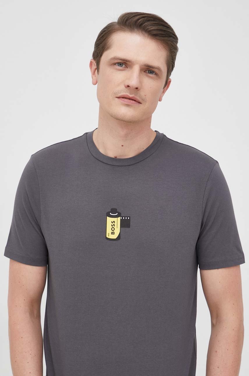 

Памучна тениска BOSS Boss Casual в сиво с принт, Сив