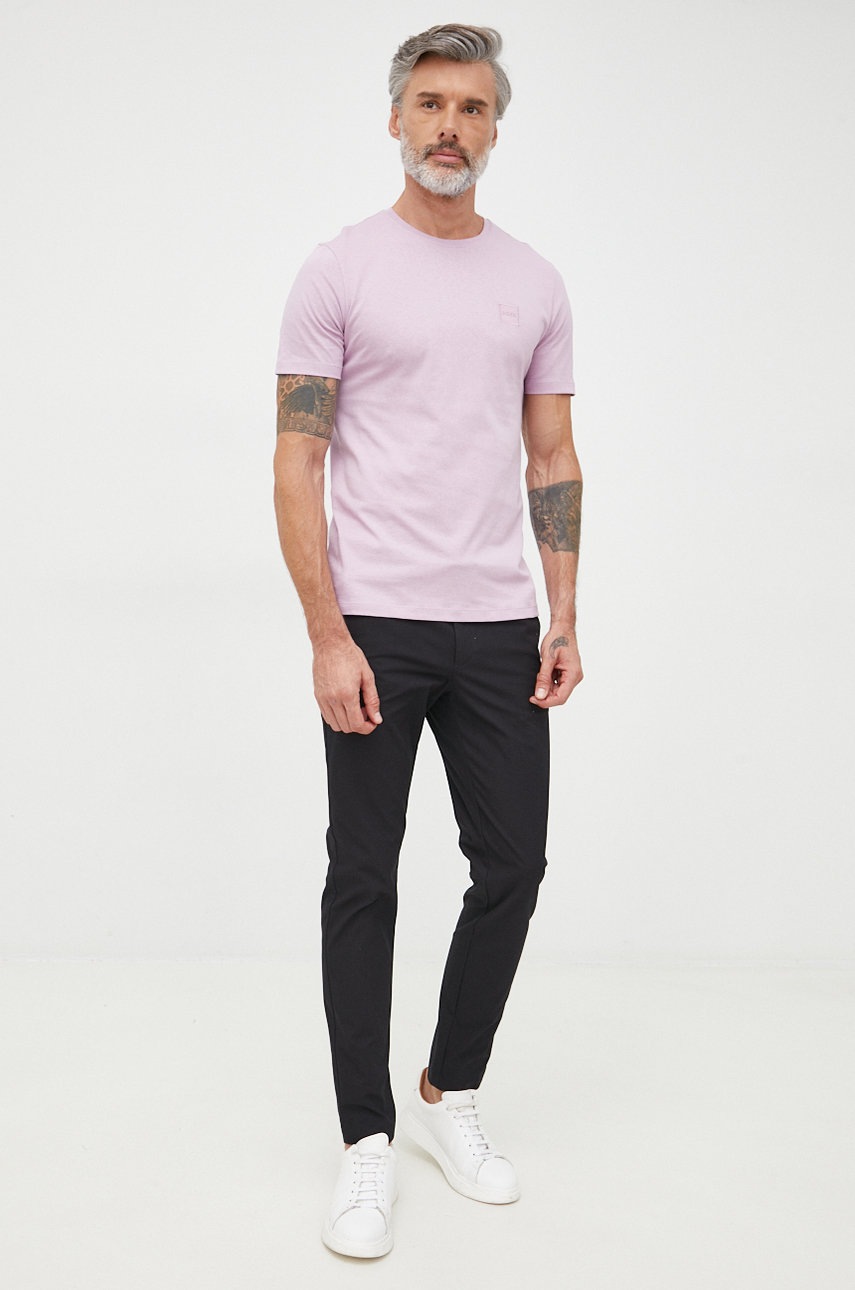 

Хлопковая футболка BOSS Boss Casual цвет фиолетовый с аппликацией
