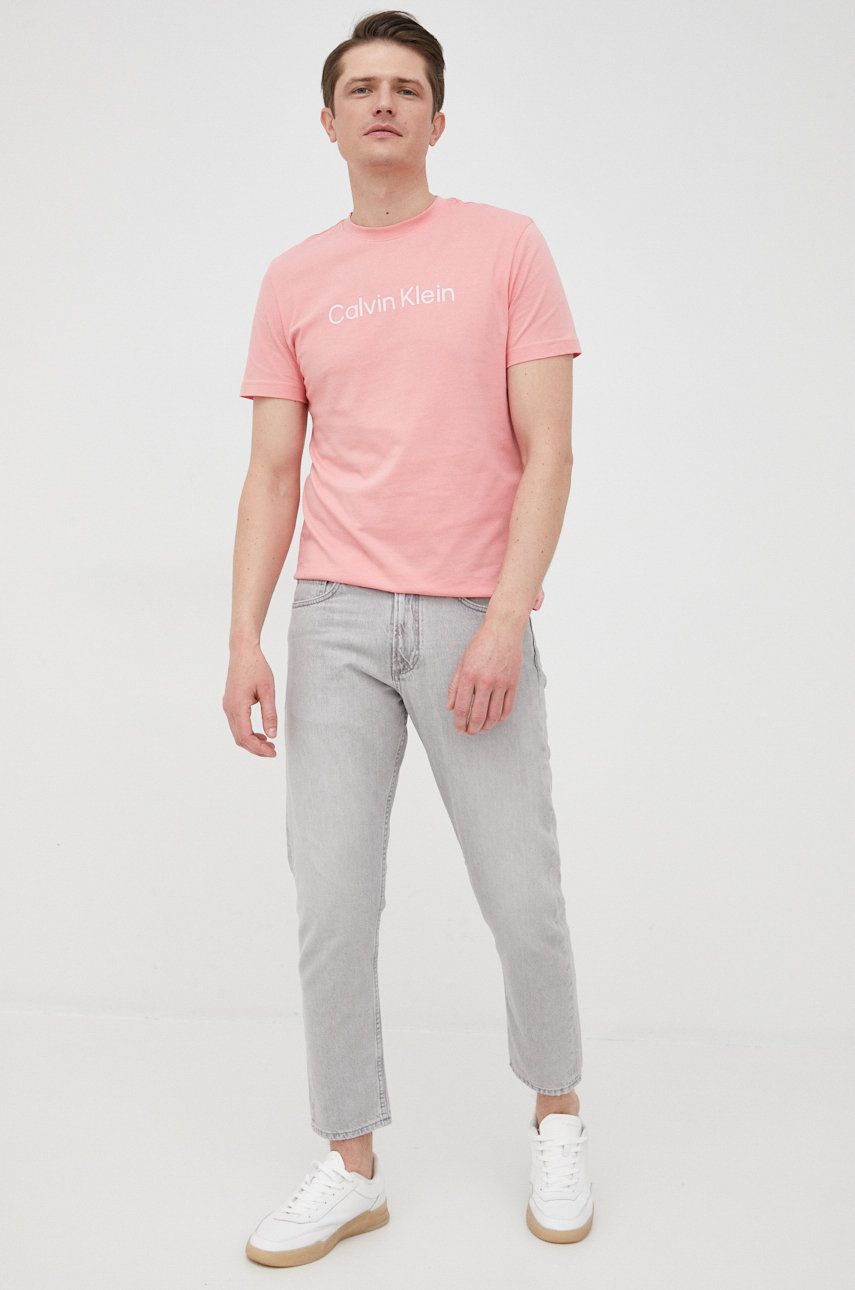 Calvin Klein t-shirt bawełniany kolor różowy z nadrukiem