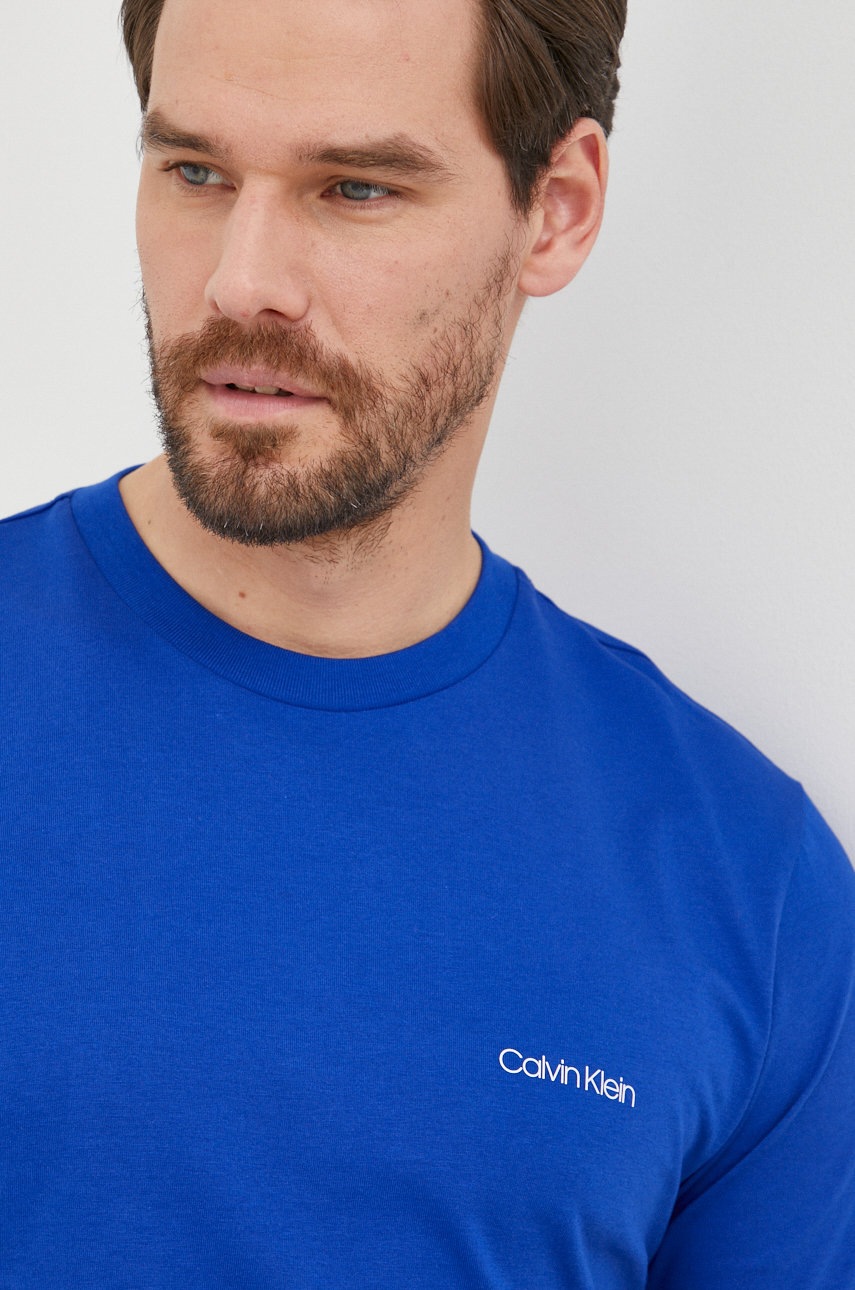 

Памучна тениска Calvin Klein с принт, Син