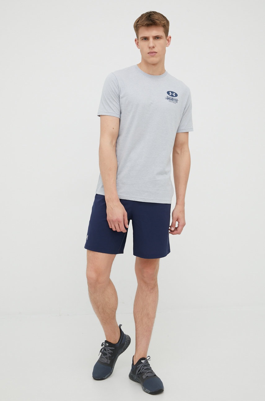 

Футболка для тренинга Under Armour Barcode 1370527 цвет серый с принтом