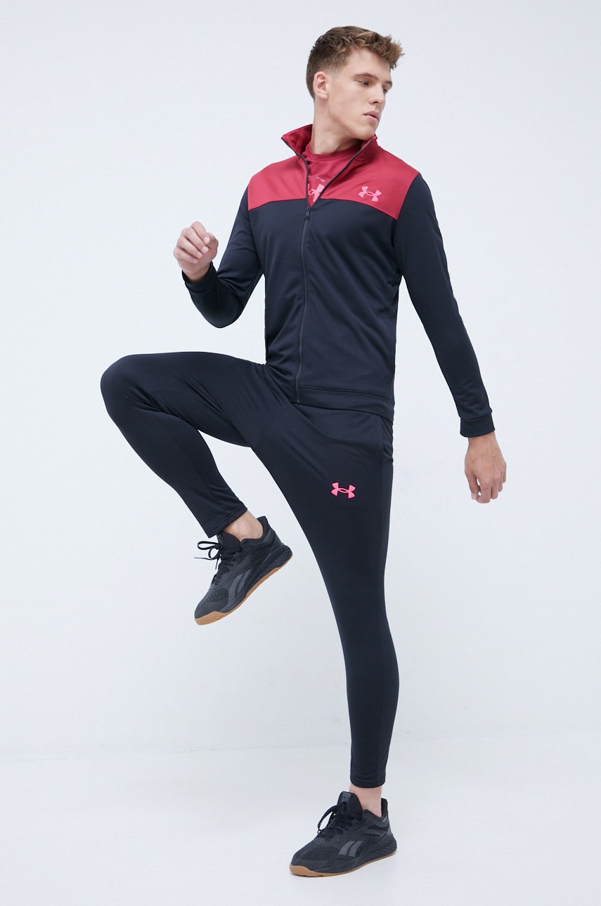 

Тренувальна футболка Under Armour Armour Repeat 1371264 колір бордовий з принтом
