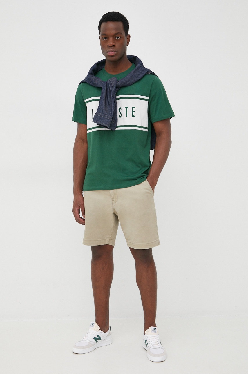 

Хлопковая футболка Lacoste цвет зелёный с принтом
