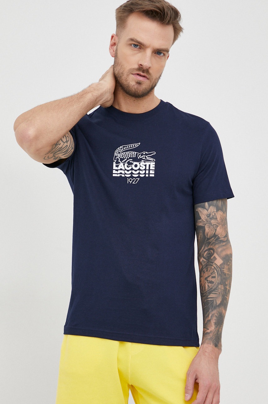 

Памучна тениска Lacoste в тъмносиньо с принт, Тъмносин