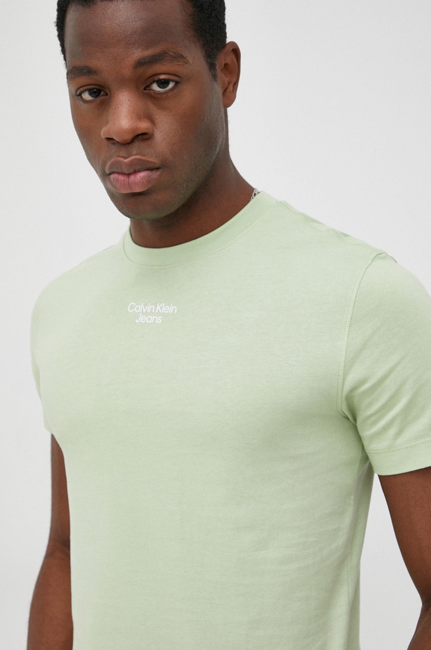 

Памучна тениска Calvin Klein Jeans в зелено с принт, Зелен