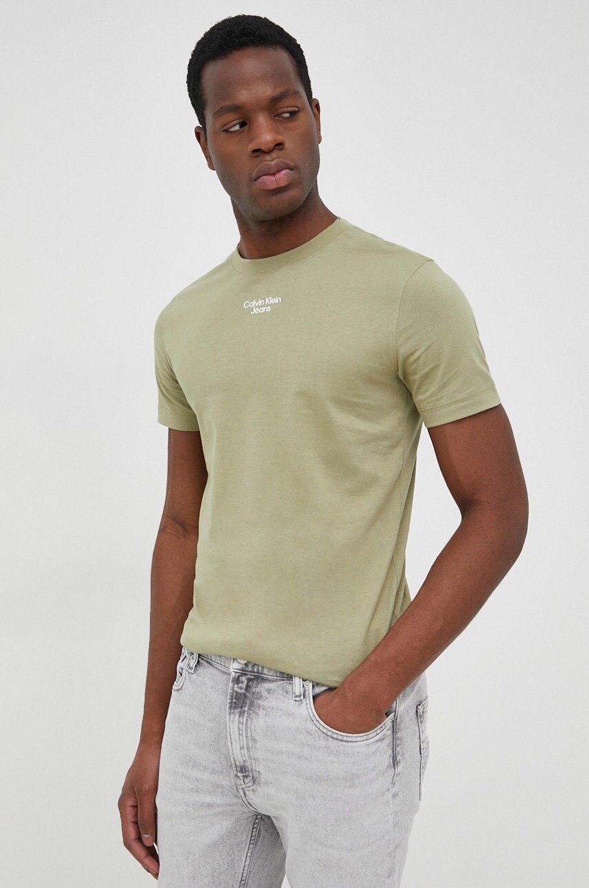 

Памучна тениска Calvin Klein Jeans в зелено с принт, Зелен