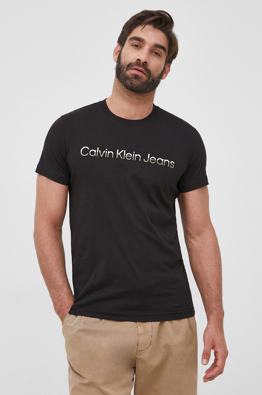 

Памучна тениска Calvin Klein Jeans в черно с принт, Черен