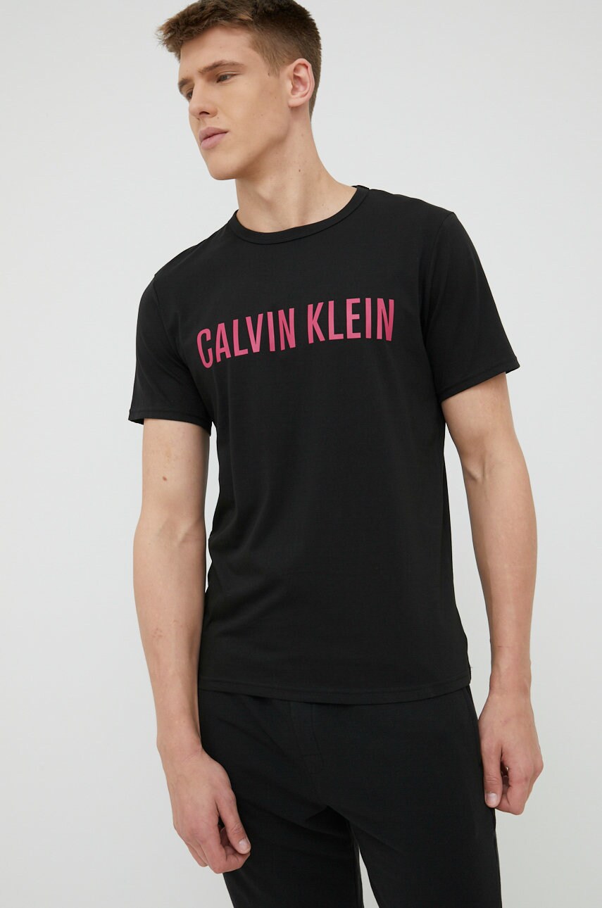 

Памучно горнище на пижама с къси ръкави Calvin Klein Underwear в черно с принт, Черен