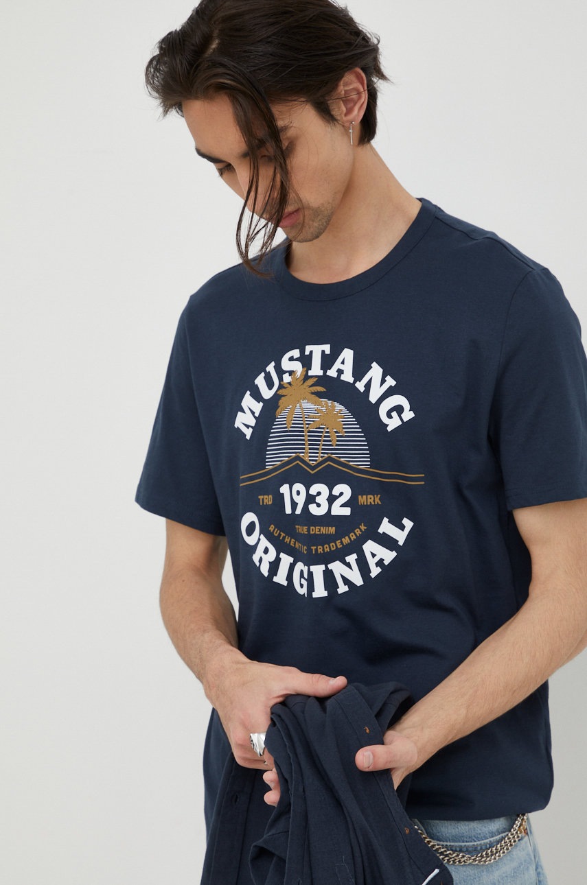 Mustang tricou din bumbac culoarea albastru marin, cu imprimeu