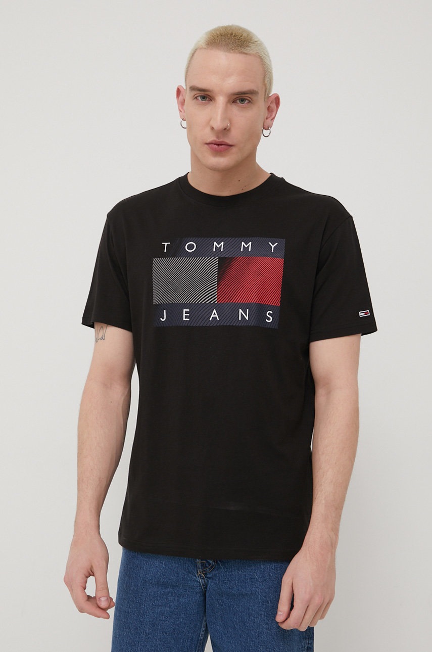 

Хлопковая футболка Tommy Jeans цвет чёрный с принтом