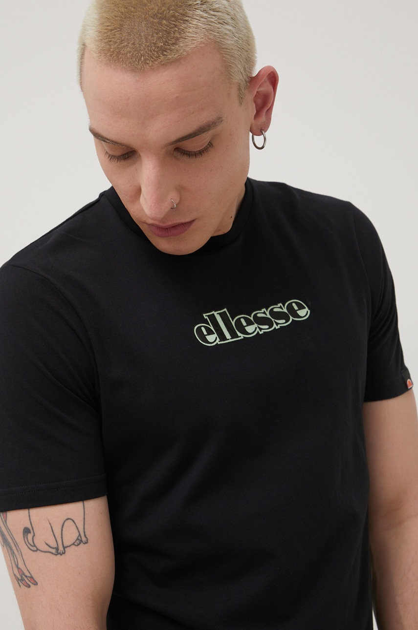 

Памучна тениска Ellesse в черно с апликация, Черен