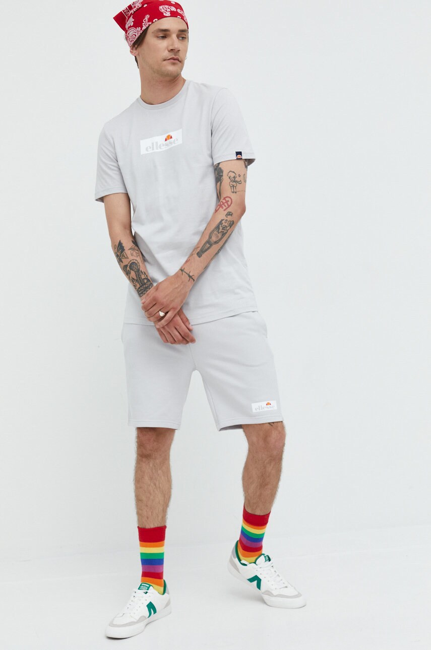 

Хлопковая футболка Ellesse цвет серый с принтом