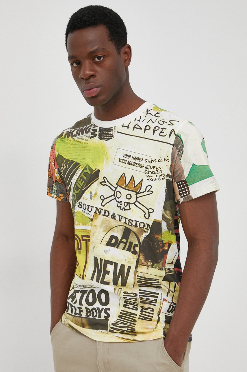 

Памучна тениска Desigual в жълто с десен, Жълт
