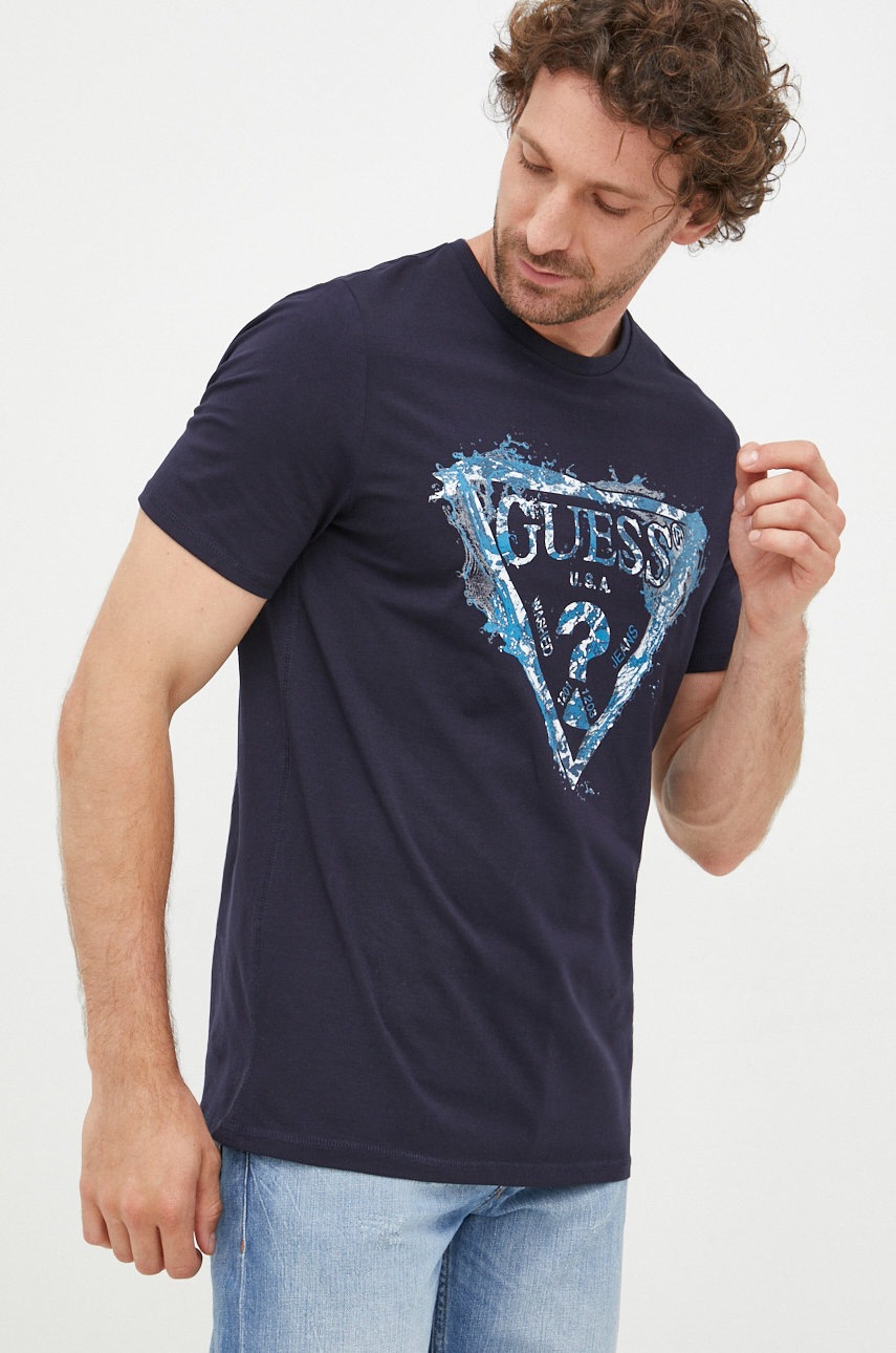 

Тениска Guess в тъмносиньо с принт, Тъмносин