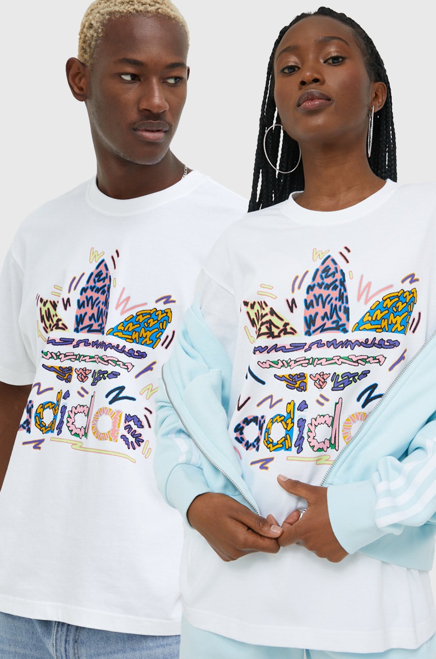 

Памучна тениска adidas Originals Pride HC3076 в бяло с принт, Бял