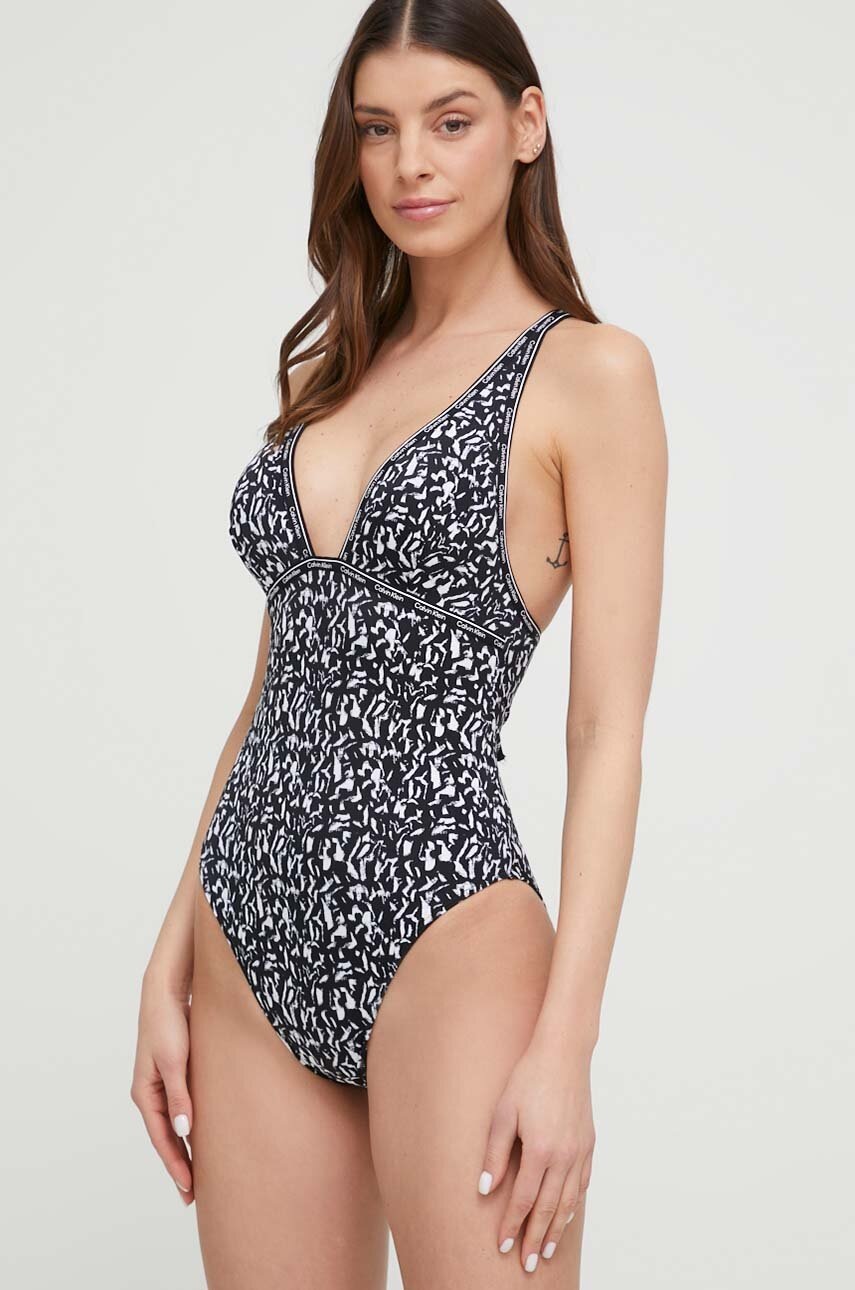 

Цял бански Calvin Klein в черно с леко подплатена чашка, Черен
