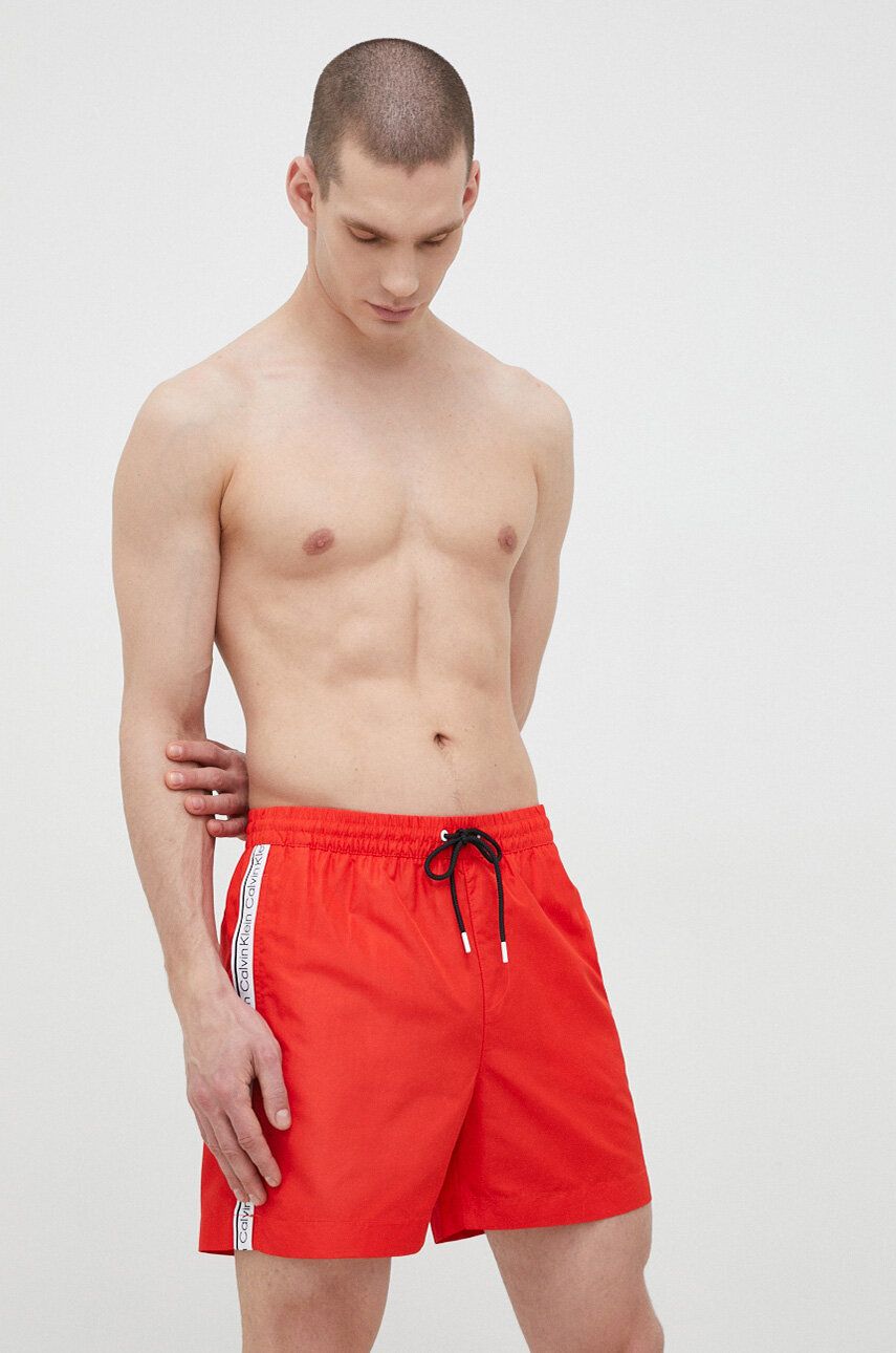 Plavkové šortky Calvin Klein červená barva - červená -  100 % Polyester