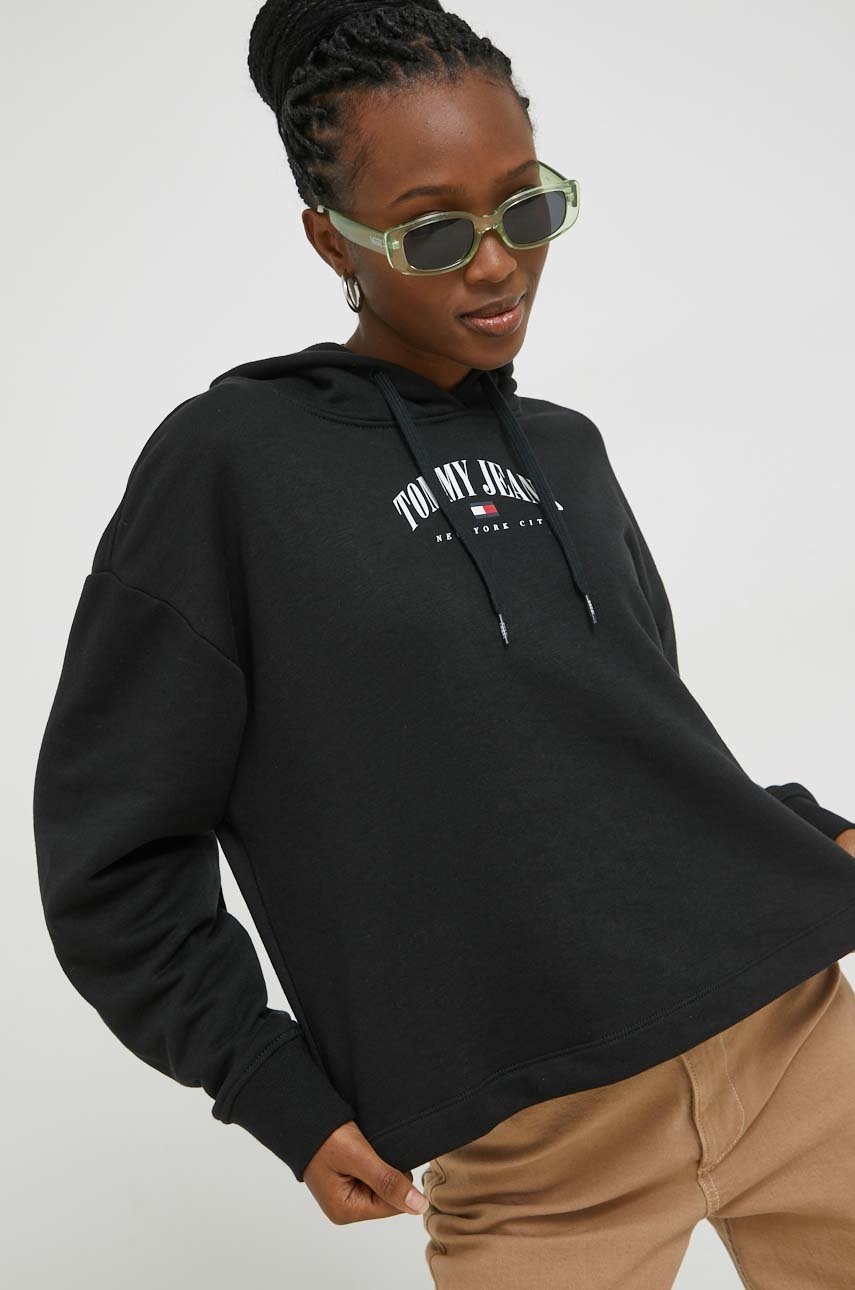 

Кофта Tommy Jeans женская цвет чёрный с капюшоном с принтом