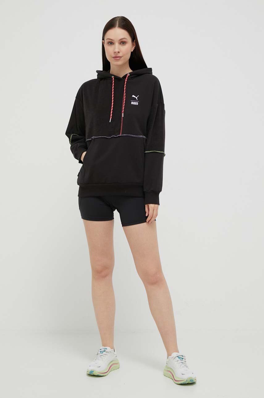 Μπλούζα Puma X TRP χρώμα: μαύρο, με κουκούλα φωτογραφία