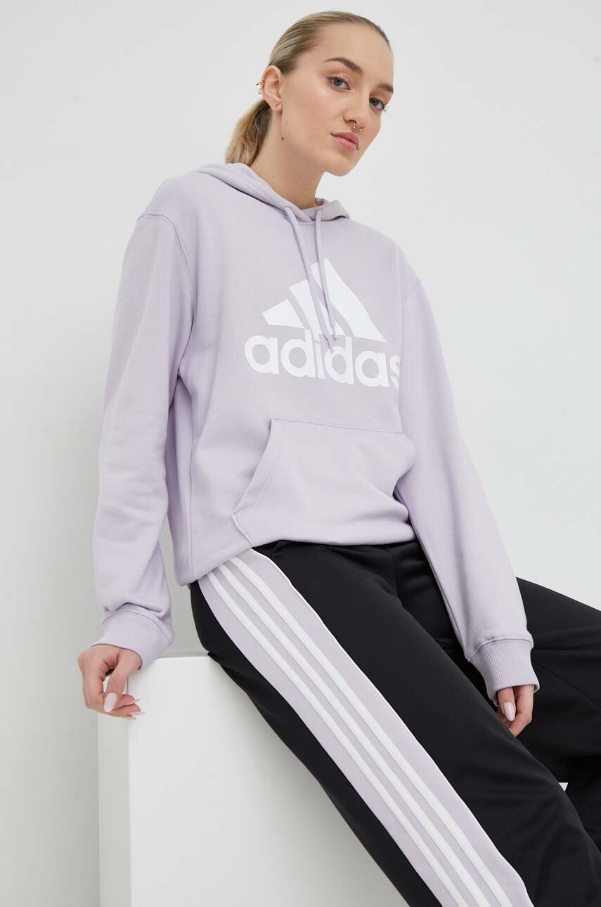 

Памучен суичър adidas В лилаво с качулка с принт, Виолетов