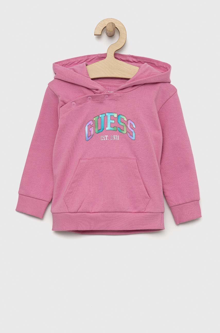 

Детски памучен суичър Guess в лилаво с качулка с принт, Виолетов