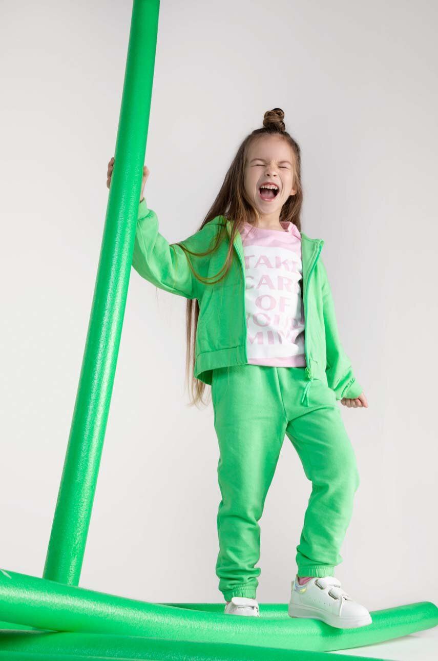 Dětská bavlněná mikina Coccodrillo zelená barva, s kapucí, hladká - zelená -  100 % Bavlna