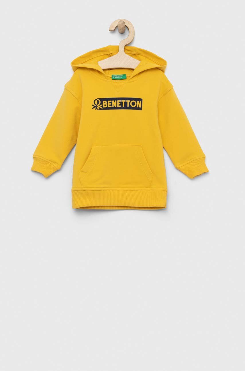 United Colors of Benetton bluza copii culoarea galben, cu glugă, cu imprimeu