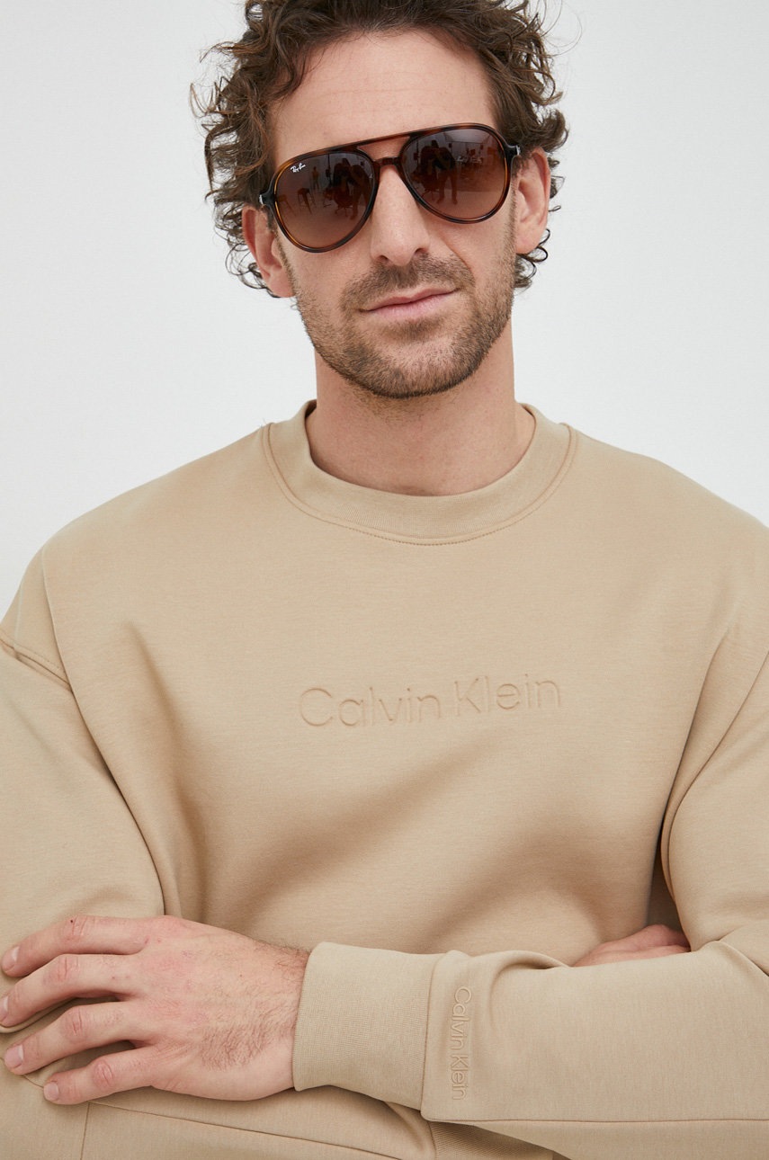 

Суичър Calvin Klein в бежово с апликация, Бежов