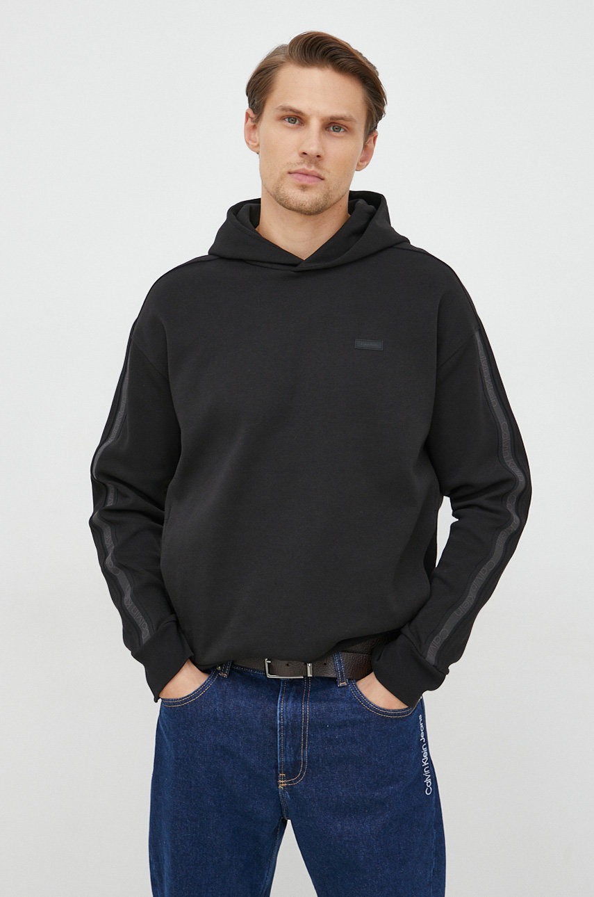 

Суичър Calvin Klein в черно с качулка с апликация, Черен