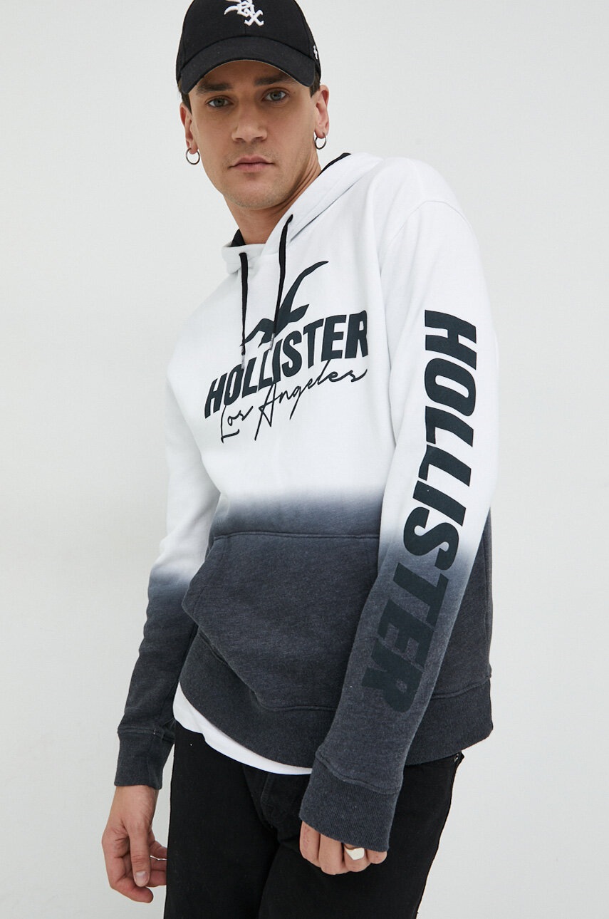 

Суичър Hollister Co. в бяло с качулка с десен, Бял
