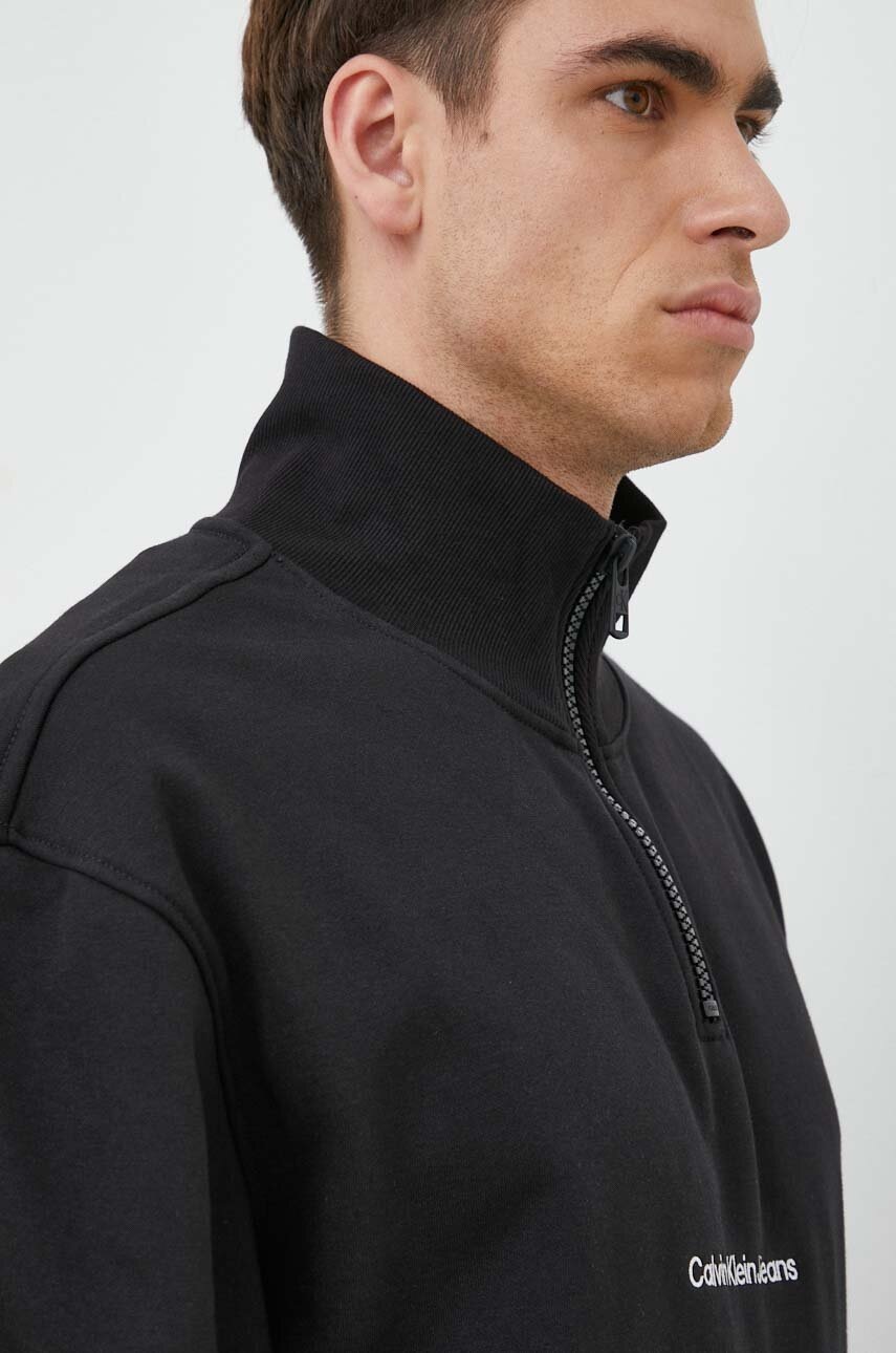

Суичър Calvin Klein Jeans в черно с апликация, Черен