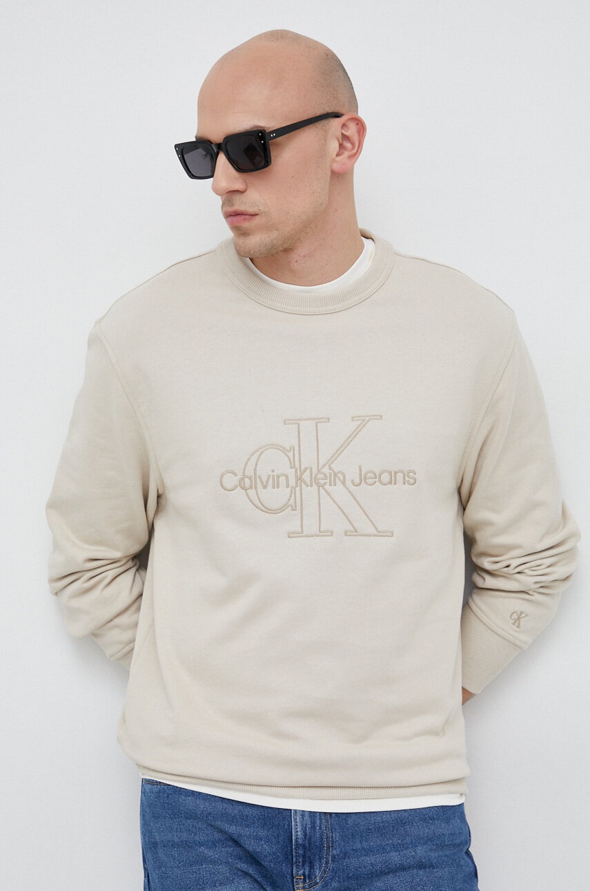 

Памучен суичър Calvin Klein Jeans в бежово с апликация, Бежов