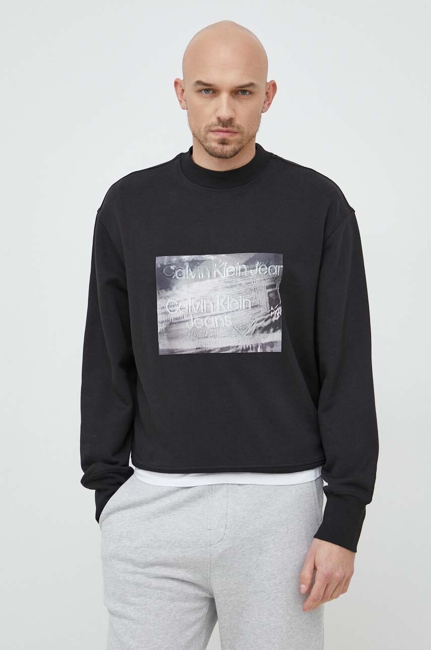 

Памучен суичър Calvin Klein Jeans в черно с принт, Черен