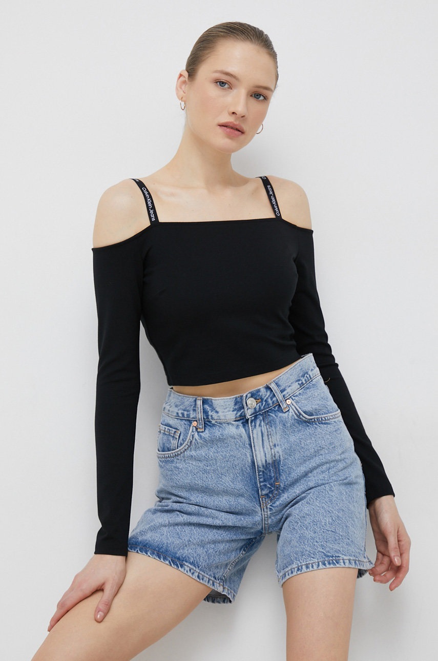 

Блуза с дълги ръкави Calvin Klein Jeans в черно с голи рамене, Черен