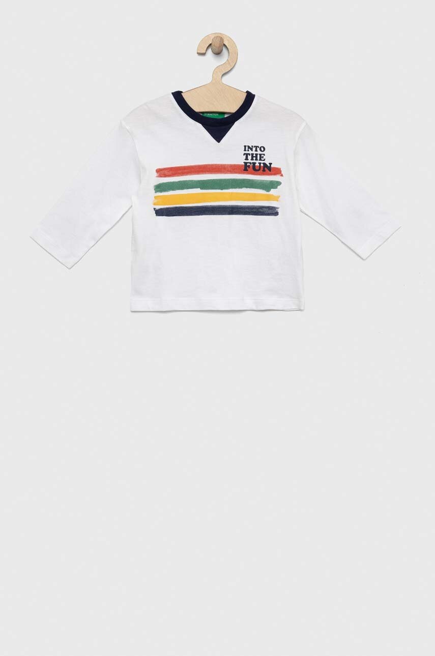 

Дитячий бавовняний лонгслів United Colors of Benetton колір білий з принтом