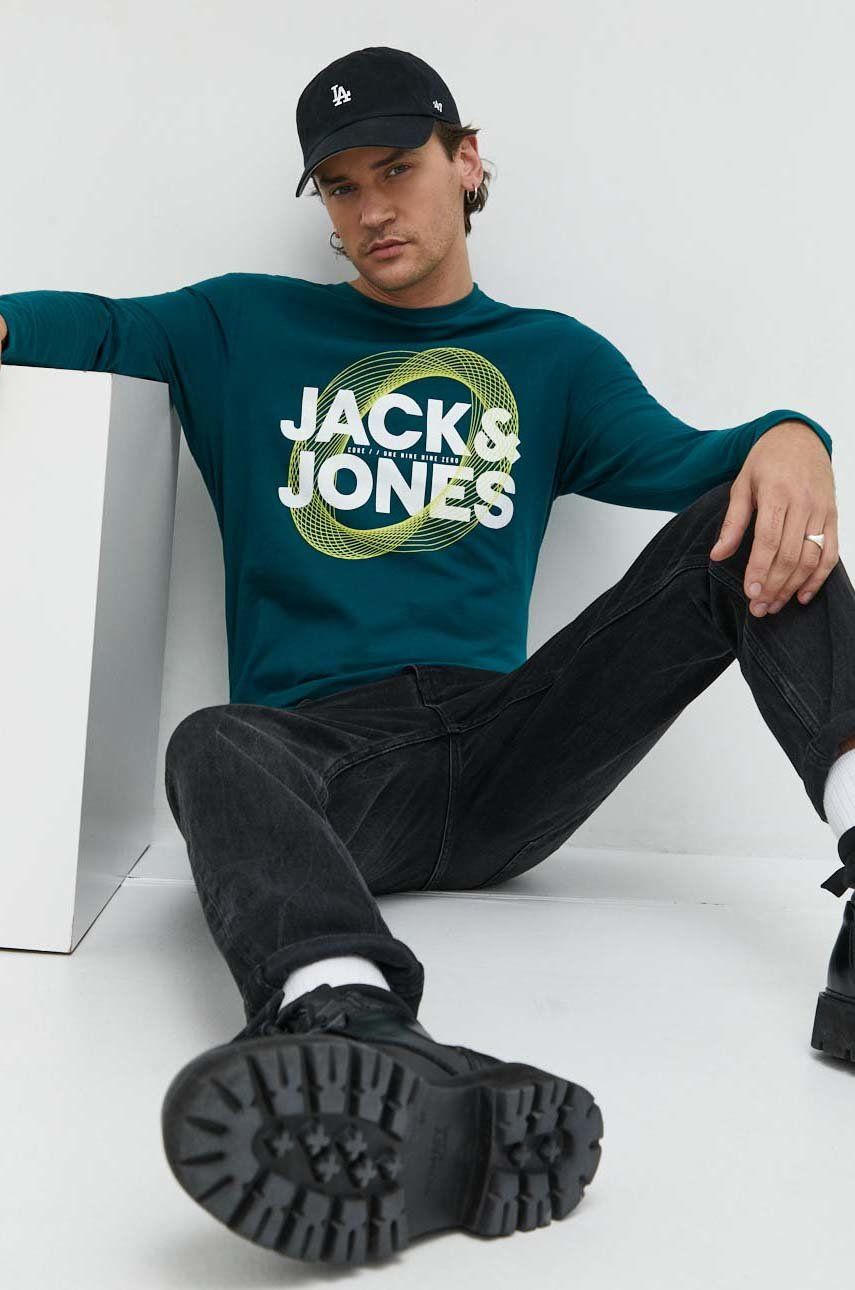 Jack & Jones longsleeve din bumbac JCOLUCA TEE LS CREW NECK FST culoarea verde, cu imprimeu, 12225444 12225444 imagine noua