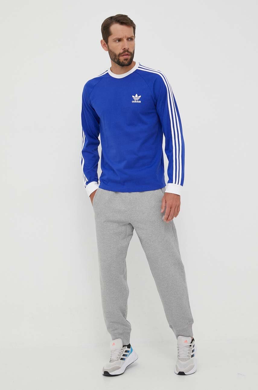 

Памучна блуза с дълги ръкави adidas Originals в синьо с апликация, Син