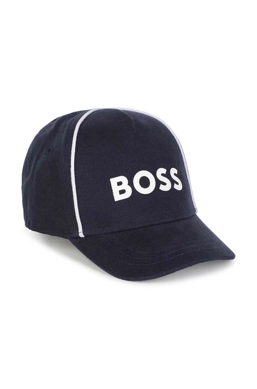 

Детска памучна шапка BOSS в тъмносиньо с апликация, Тъмносин