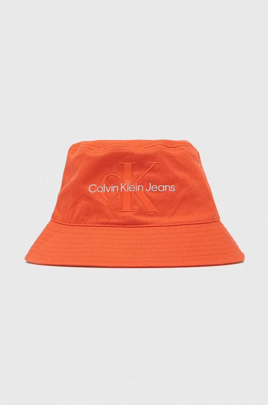 

Памучна капела Calvin Klein Jeans В оранжево от памук, Оранжев