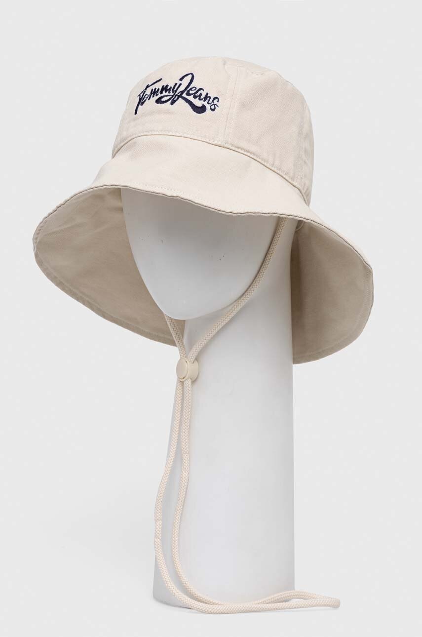 

Памучна капела Tommy Jeans в бежово от памук, Бежов