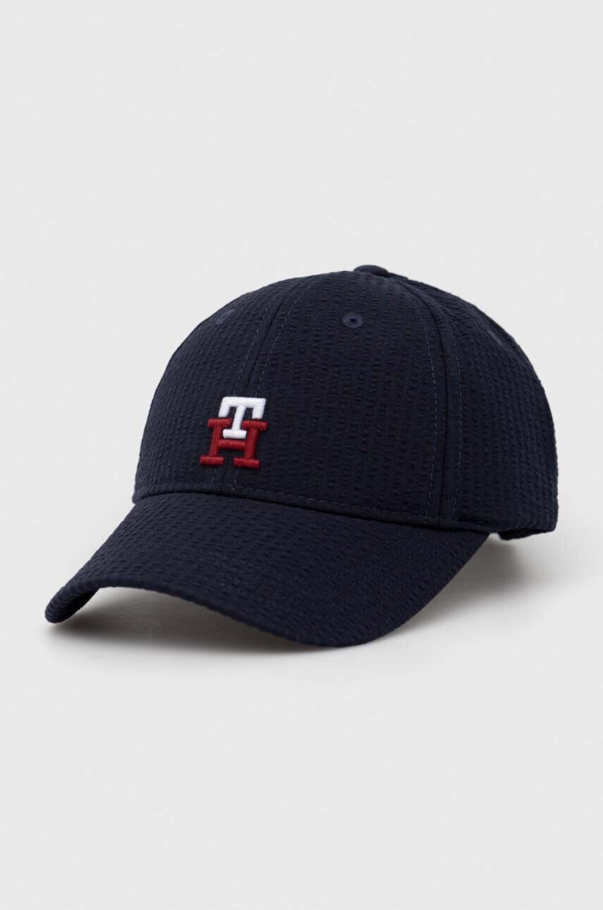 

Детска шапка с козирка Tommy Hilfiger в тъмносиньо с апликация, Тъмносин
